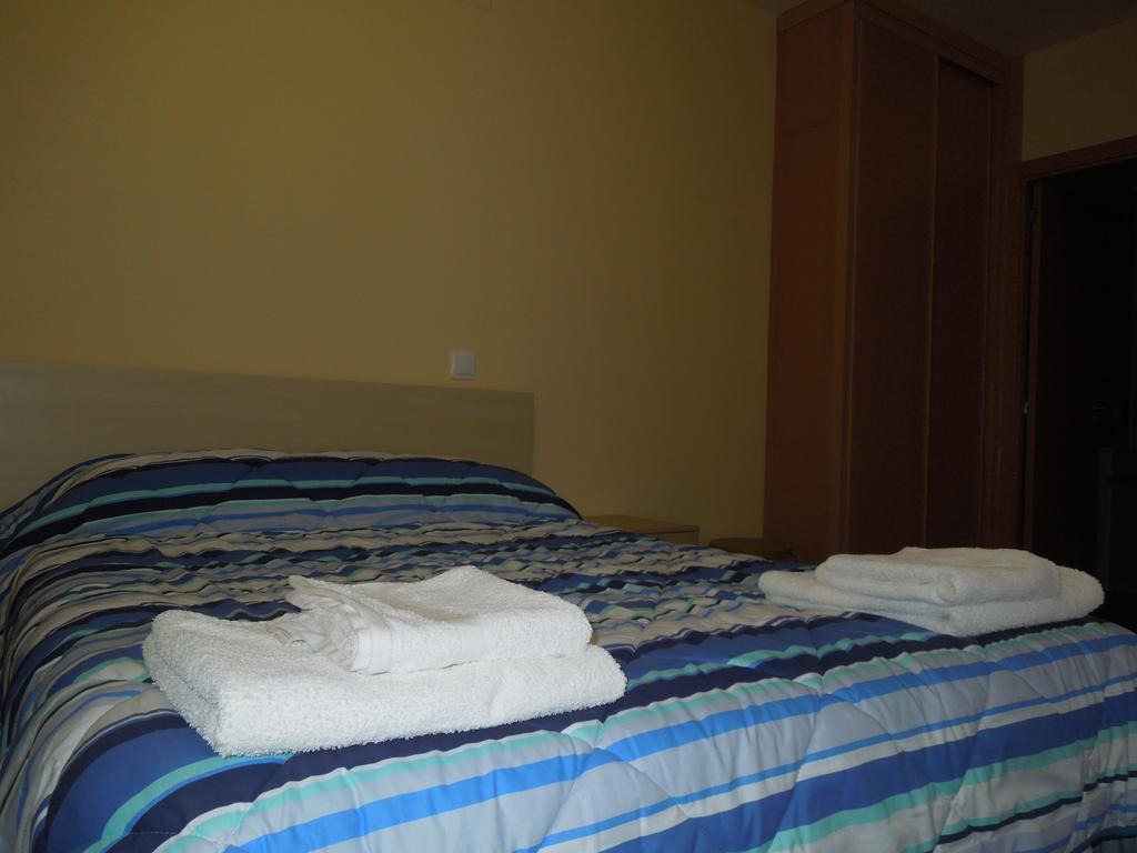 Apartamento Cuatro Torres Madri Exterior foto
