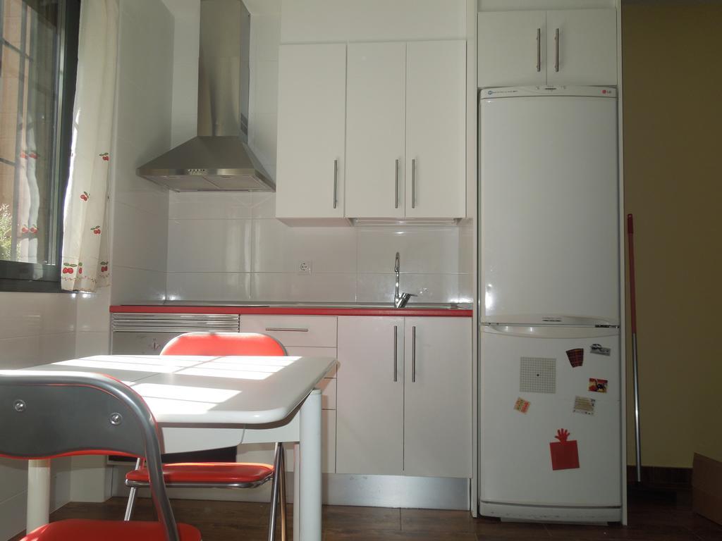 Apartamento Cuatro Torres Madri Exterior foto